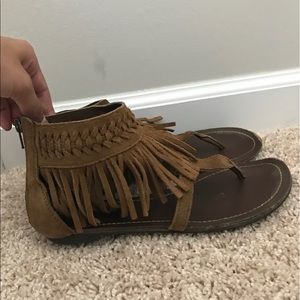 Minnetonka Moccasins Fringed Sandals